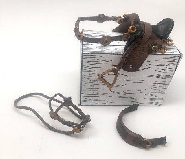 MIGHTY STEEDS - AUSTRALIAN TACK KIT - ACTION FIGURE ACCESSORIES