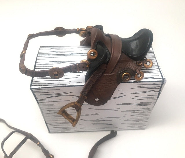 MIGHTY STEEDS - AUSTRALIAN TACK KIT - ACTION FIGURE ACCESSORIES